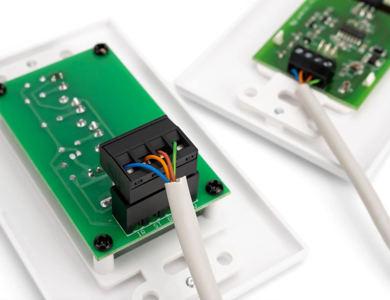 Sewell BlastIR Wall Plate IR Extender Kit - Emitter & Receiver System for Hidden AV Equipment - Image 3