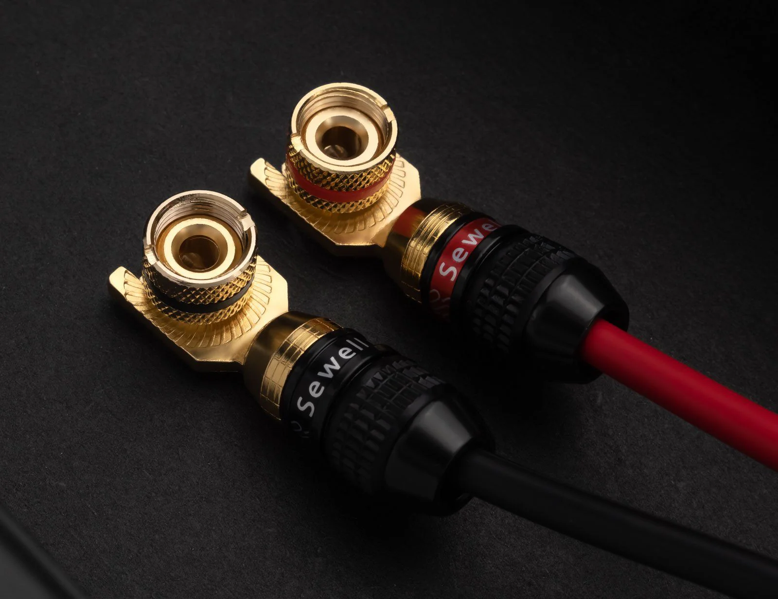 Deadbolt 30° Angled Spade Plugs – 24k Gold-Plated, Self-Crimp Speaker Wire Connectors (Up to 10 AWG) - Image 5